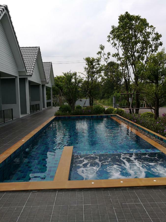 Hotel Baan Phurit Khaoyai à Pak Chong Extérieur photo